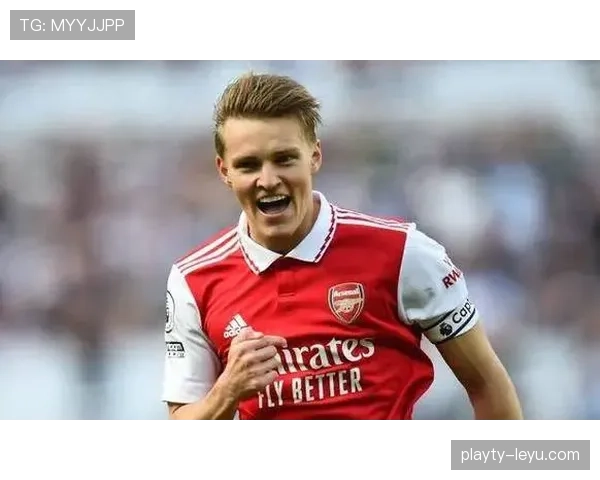 厄德高进化论：从挪威神童到北欧中场艺术家，他是如何成为球队核心的？