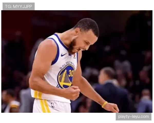 邓在无球跑动优化进攻节奏，提升球队三分命中率明显